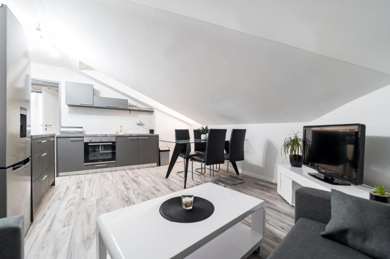 City Center Mayess Aparment 자다르 외부 사진